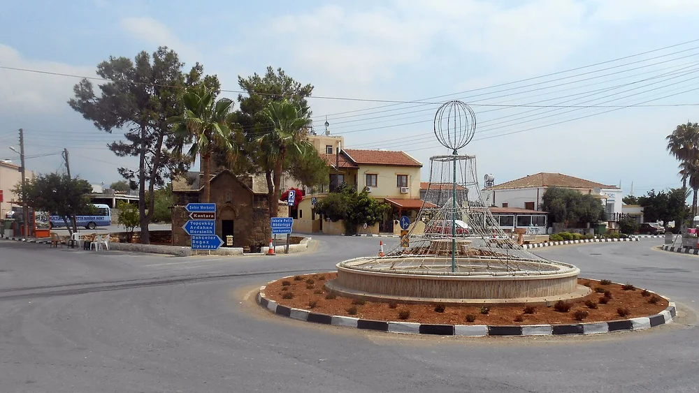 İskele'nin ana meydanı